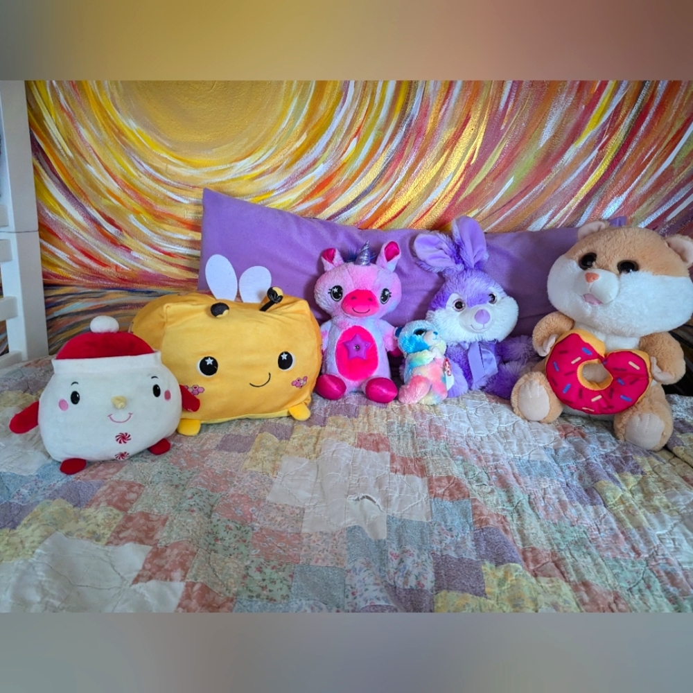 Plushie Toys and Unicorn Night Light Projection Stuffy